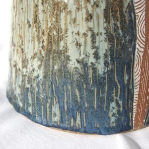 26. Vase Abstract - Image 2